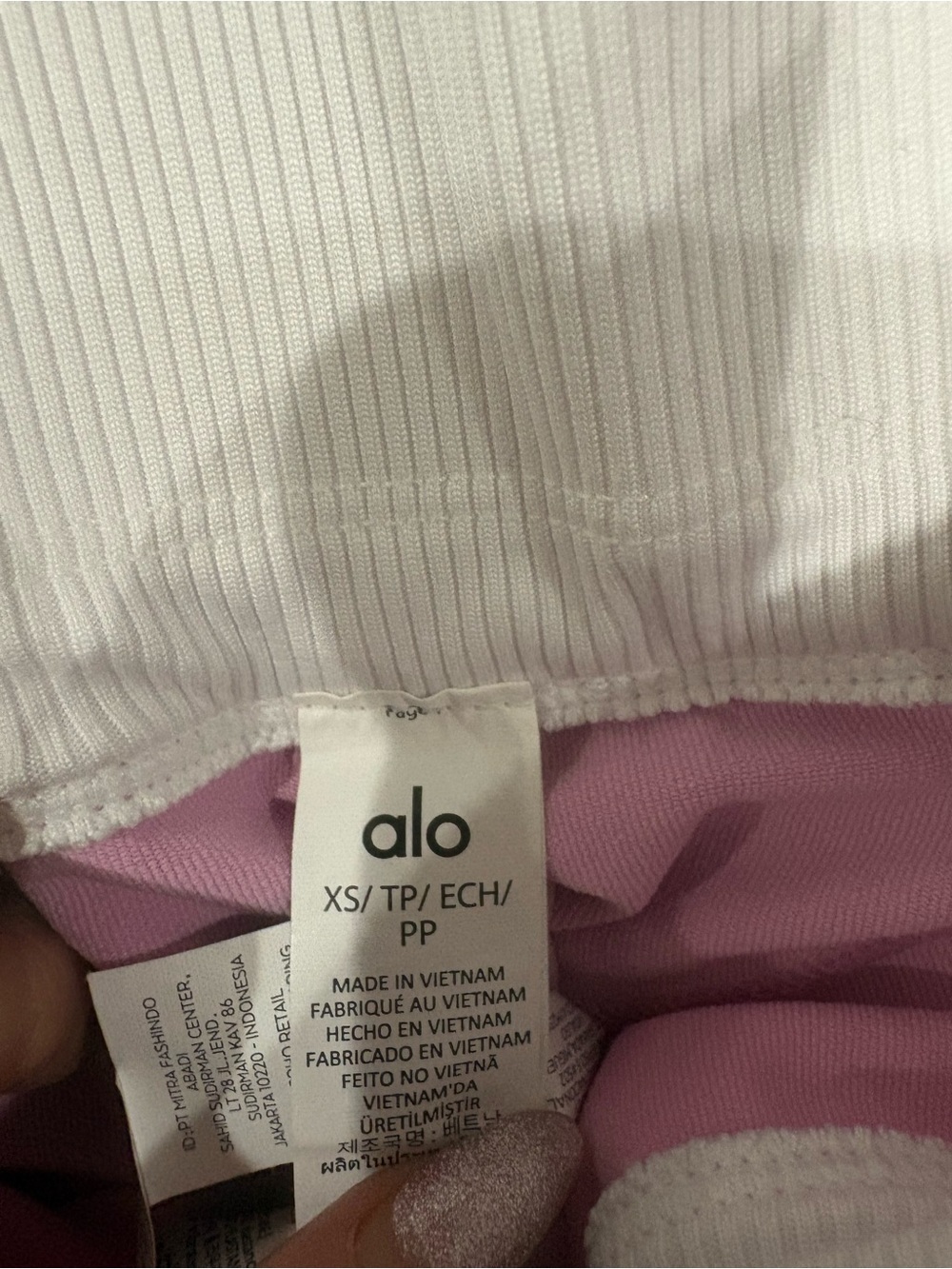 ALO Yoga womens' Pink Active sports bra and leggings size XS. - Picture 4 of 7